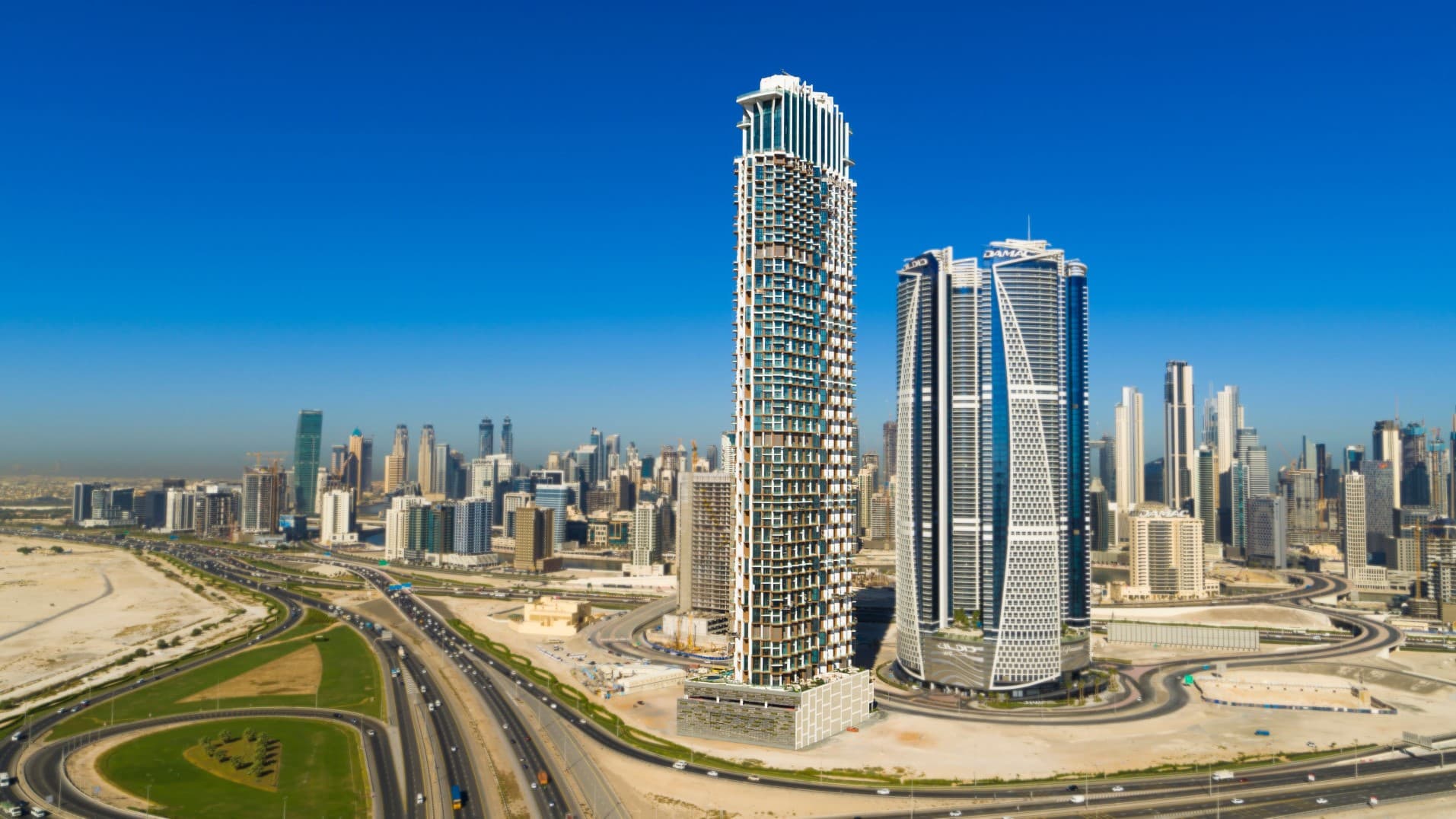 SLS Dubai Hotels and Residences - Image 2